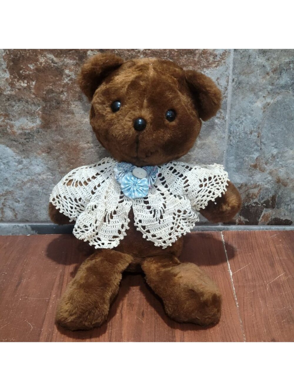 VTG Knickerbocker Brown Teddy Bear Plush Crocheted Lace Collar Yo Yo Flower Toy